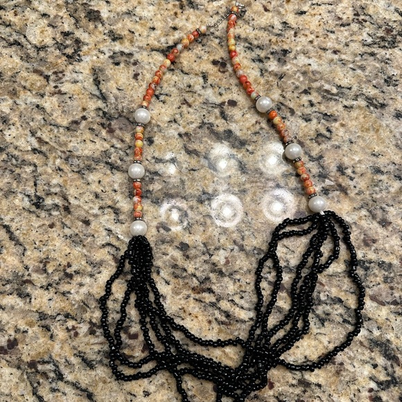 Elegant Black and Orange Beaded Necklace - Picture 1 of 1